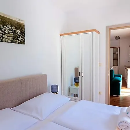 Asteria شقة فندقية