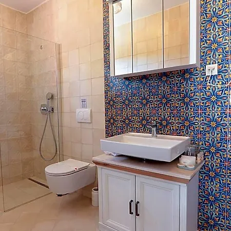 Asteria شقة فندقية 3*