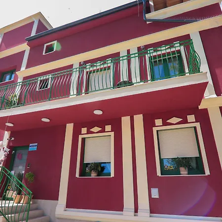 Asteria شقة فندقية 3*