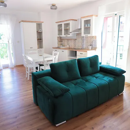 Asteria شقة فندقية 3*